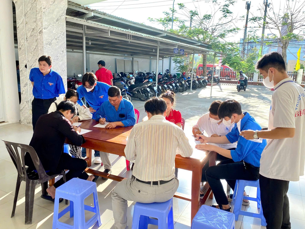 hien-mau-tinh-nguyen-truong-cdbt-2025-3