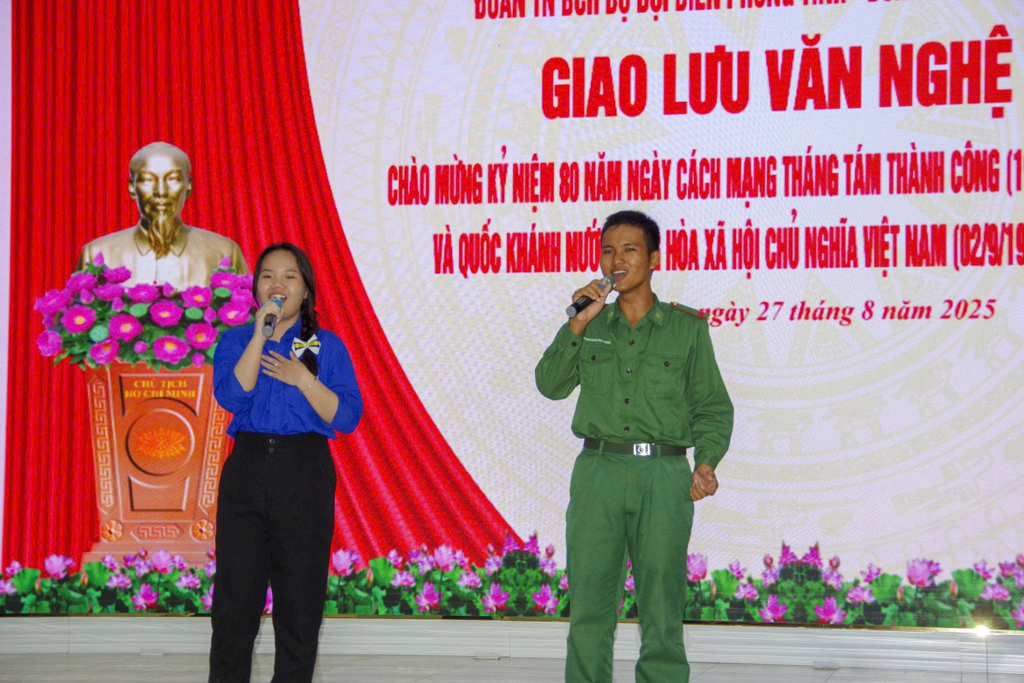 giao-luu-van-nghe-ky-niem-cmt8-quoc-khanh-2-9-2025-4