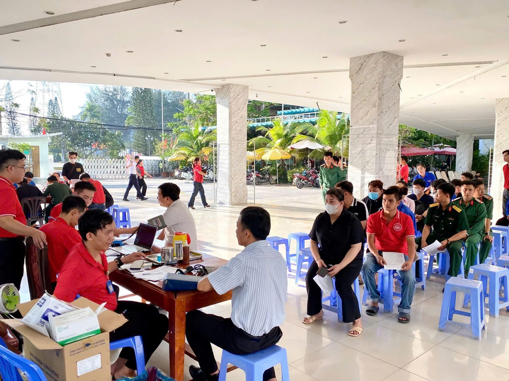 hien-mau-tinh-nguyen-truong-cdbt-2025-2