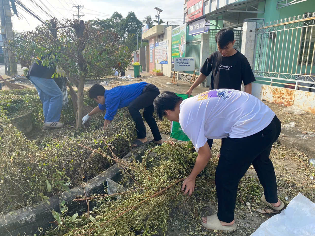 mua-he-xanh-2025-truong-cdbt-3