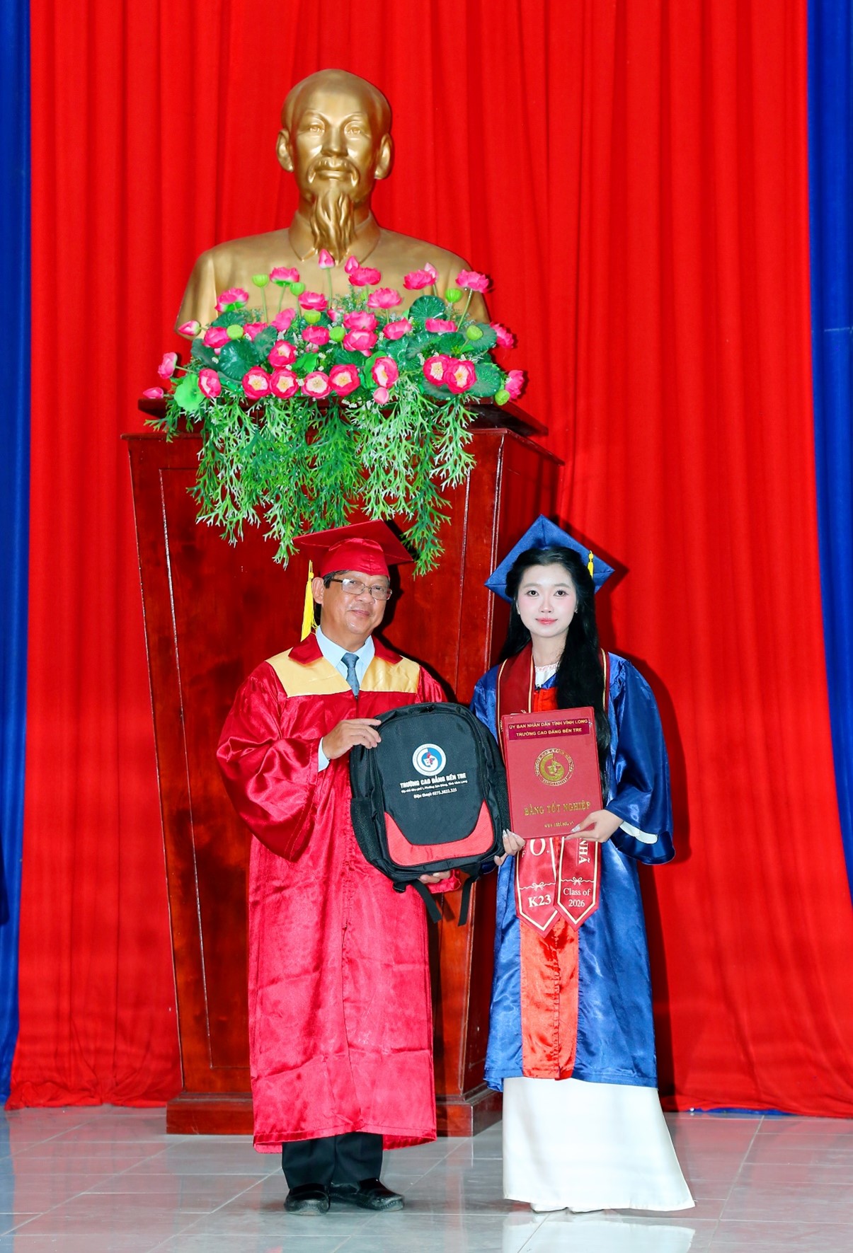 truong-cdbt-to-chuc-le-trao-bang-tot-nghiep-dot-2-2026-9